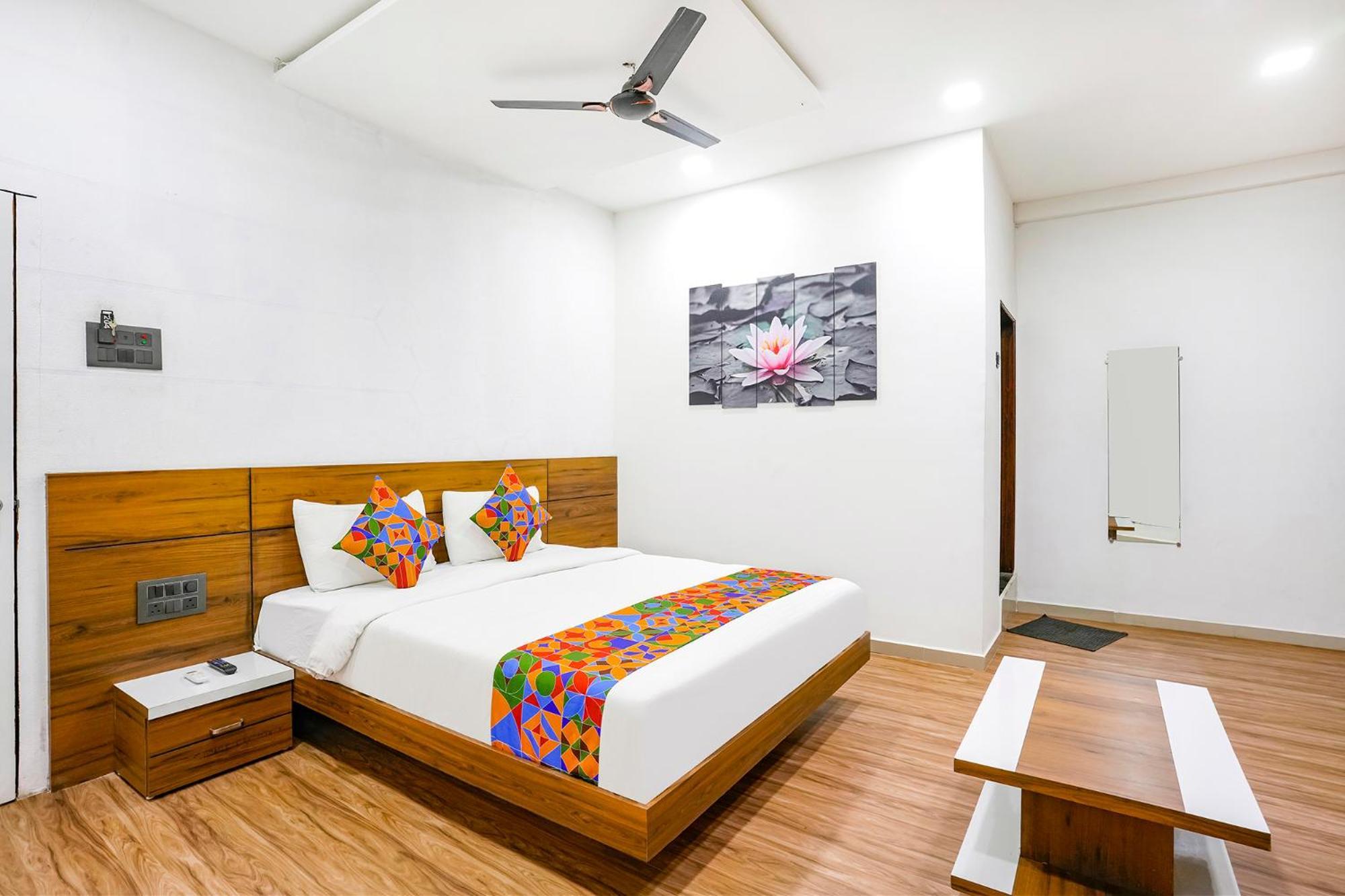 Fabhotel 7 Star Σουράτ Εξωτερικό φωτογραφία