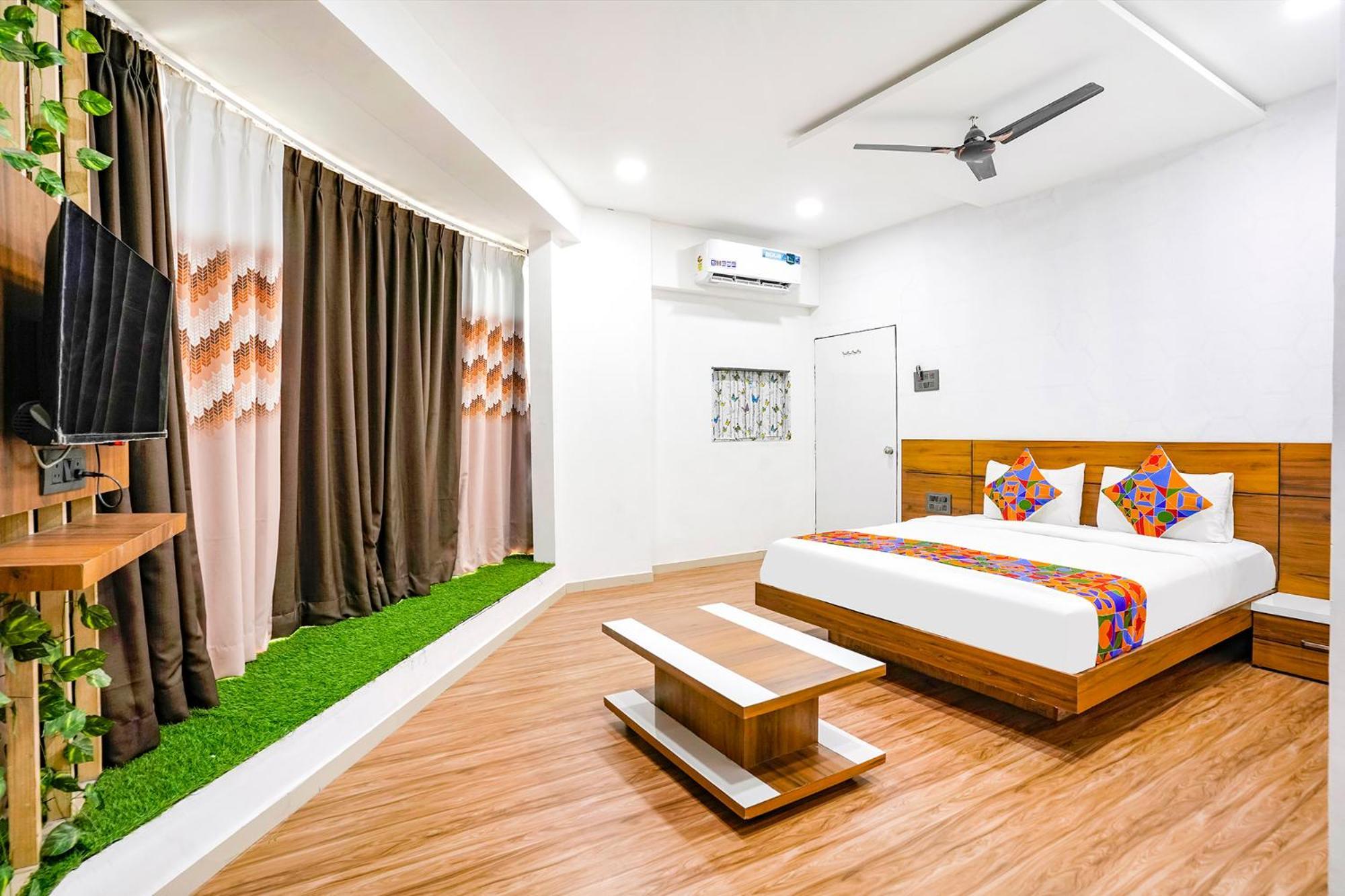Fabhotel 7 Star Σουράτ Εξωτερικό φωτογραφία