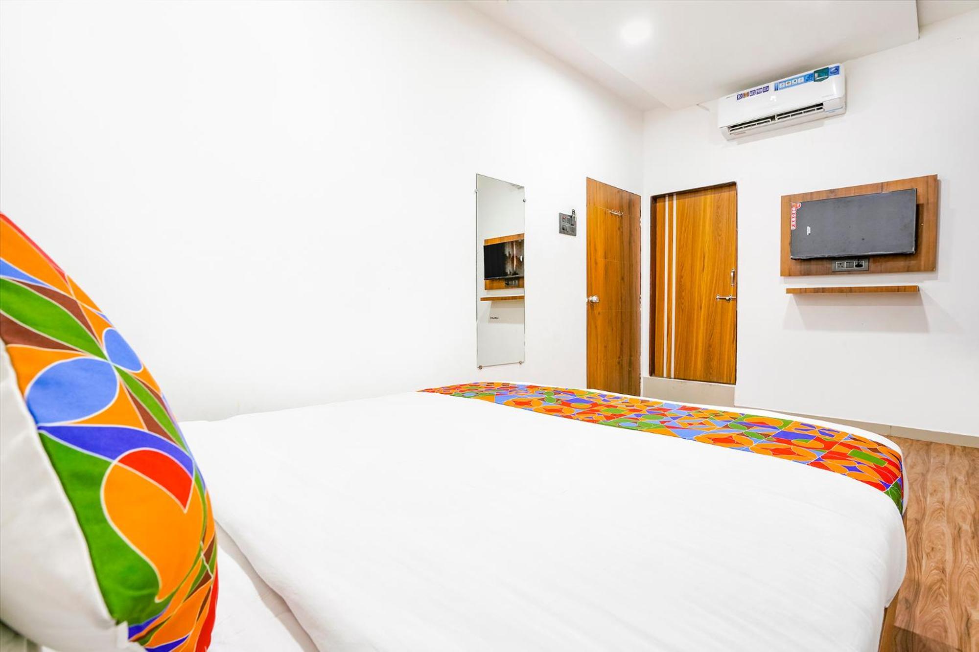 Fabhotel 7 Star Σουράτ Εξωτερικό φωτογραφία